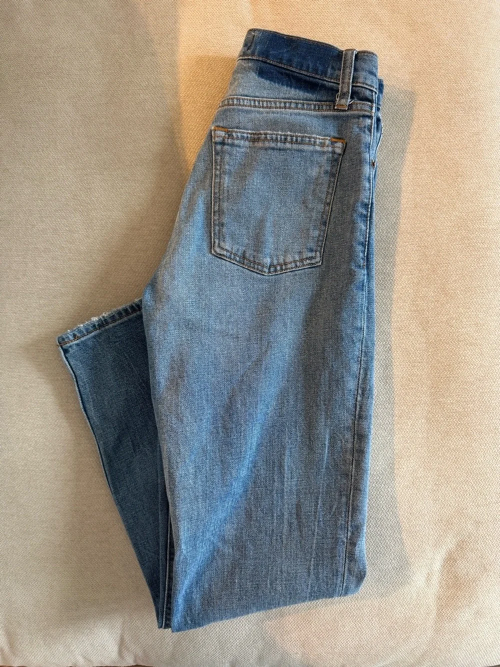 Abercrombie & Fitch High-Rise Light Blue Mom Jeans - Picture 4 of 5